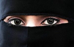Ərini öldürdü, ətindən yemək bişirdi - Qadınlardan qandonduran əməllər - FOTO 17 image-932865_-1