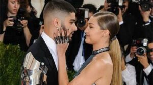 image-bella-hadid-yuzunu-sir-gibi-sakladigi-kizini-13996291_1982_osd