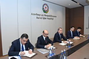 Ceyhun Bayramov Fransanın yeni səfiri ilə görüşdü 3 image-tag_2859