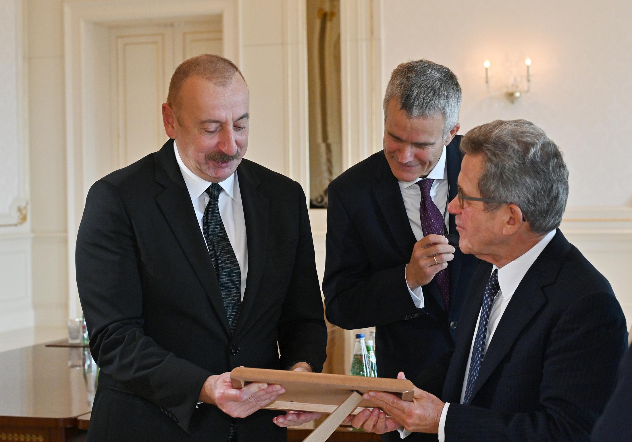 Prezident İlham Əliyev BP şirkətinin İdarə Heyətinin sədrini qəbul edib 4 image-ilham-eliyev2