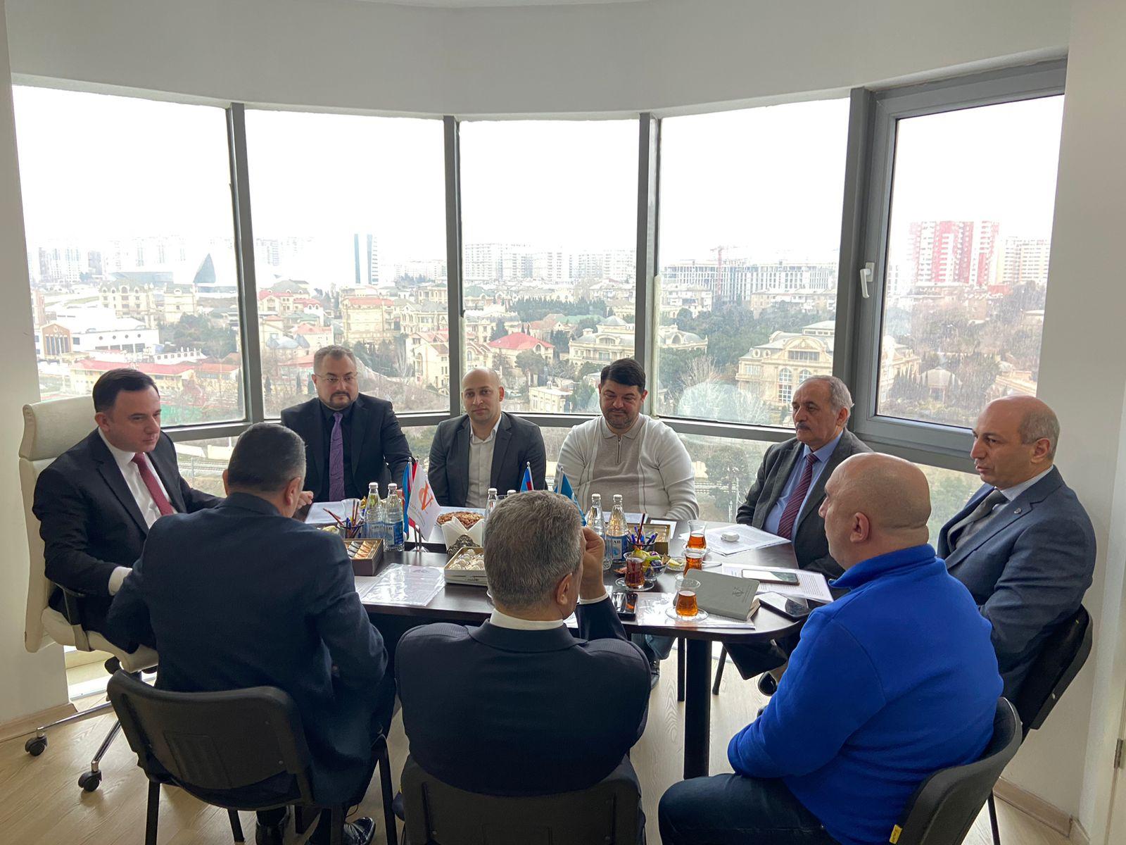 image-957f9bd6-d6d5-30e6-a737-6b73fb90a2f2