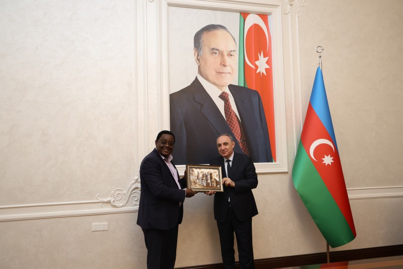 Kamran Əliyev: “Transmilli korrupsiyaya qarşı qlobal həmrəylik zəruridir” 10 image-5jpeg-1747672310