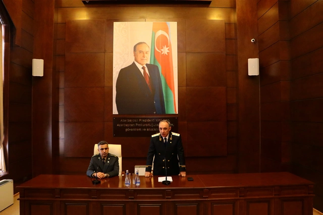 Azərbaycanın yeni hərbi prokuror kollektivə təqdim olundu -FOTO 9 image-s0weyt3seefnobvi30qlfuqachvt6g1w8dveoqau_640